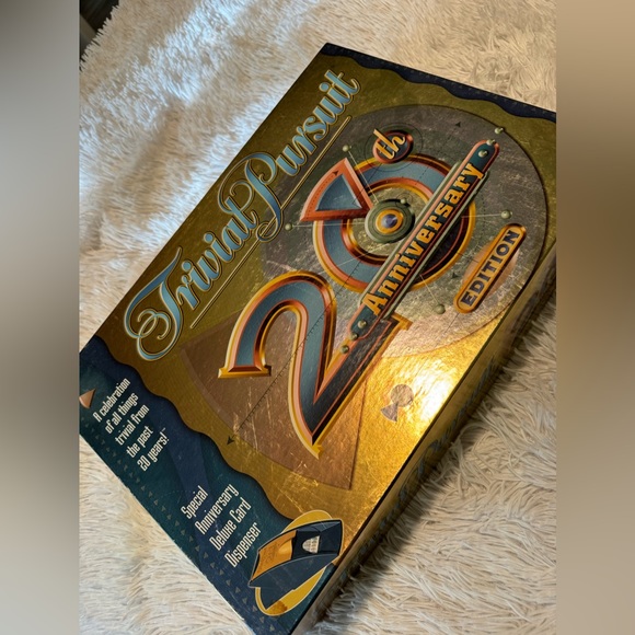 Hasbro Games Trivial Pursuit 20th Anniversary-Complete - Picture 1 of 5